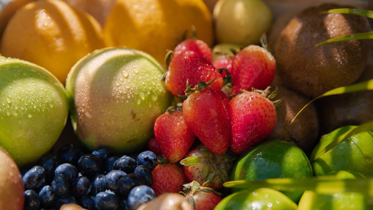NTV Kenya: Marstran Fresh, supplying fresh fruits from Kenya to the ...