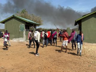 Riots erupt in Narok over court ruling on 4,700 acre-land claimed by Governor Ntutu brother