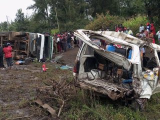 Mother and child die in Ngata road crash