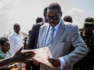 Malawi president concedes election defeat hours before result announcement
