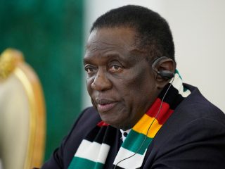 Zimbabwe’s ruling party resolves to extend president’s term to 2030