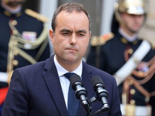 France’s new prime minister resigns