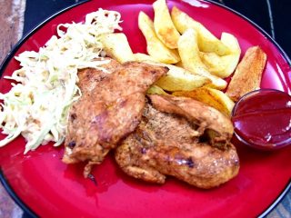 Potato Wedges, Salad & Chicken Breasts | Pishi Bomba