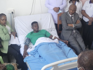 Medics say Murang’a man in 80-hour tree-hugging challenge suffered kidney failure