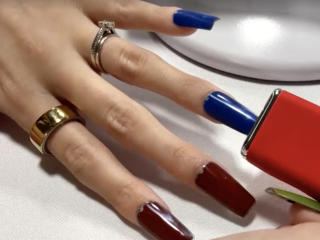 These smart nails change colors with an app