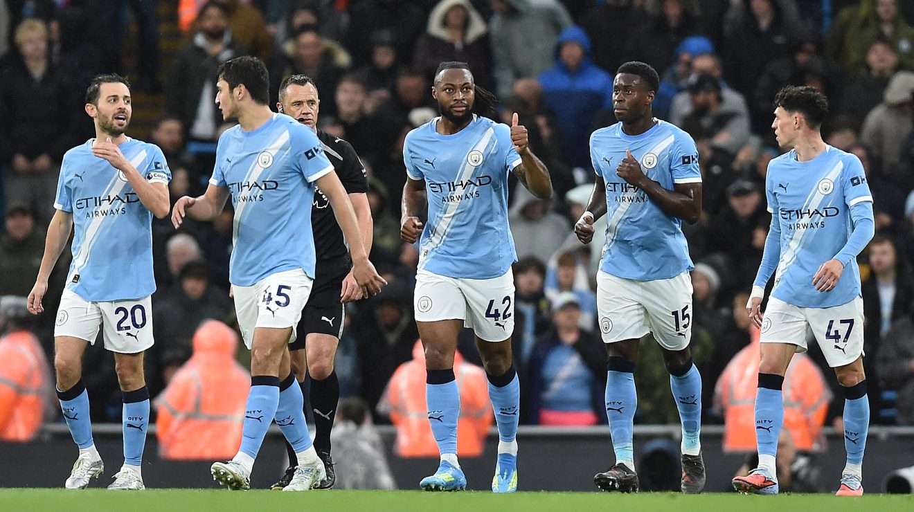 Man City keep title hopes alive with 3-0 victory over Crystal Palace