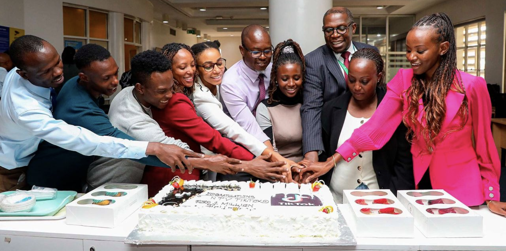 Cake-cutting.png
