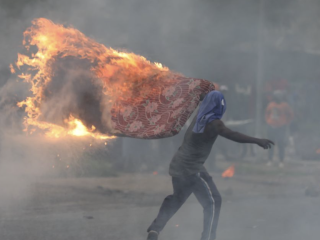 Kitengela fuel protests turn chaotic as goons harass motorists, commuters