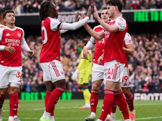 E367: Arsenal Go 7 points uptop