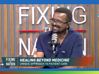 Kenyan Surgeon Who Sings Patients To ‘Sleep’ 🩺🥰 | Dr Joe Njagi