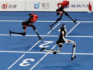 Chinese robot smashes Usain Bolt’s 100m world record at Beijing games