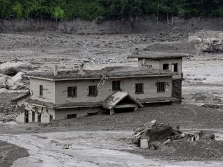 More than 1,000 missing in Nepal floods as death toll rises