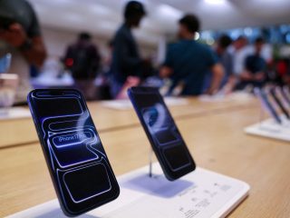 Apple’s new CEO faces AI test as foldable iPhone takes center stage