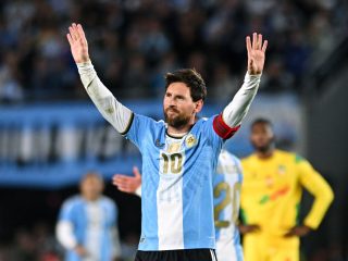 Lionel Messi ends Argentina career with goal, 2 assists in tear-filled farewell
