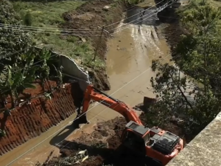 Nairobi West residents raise alarm over demolition of flood barriers